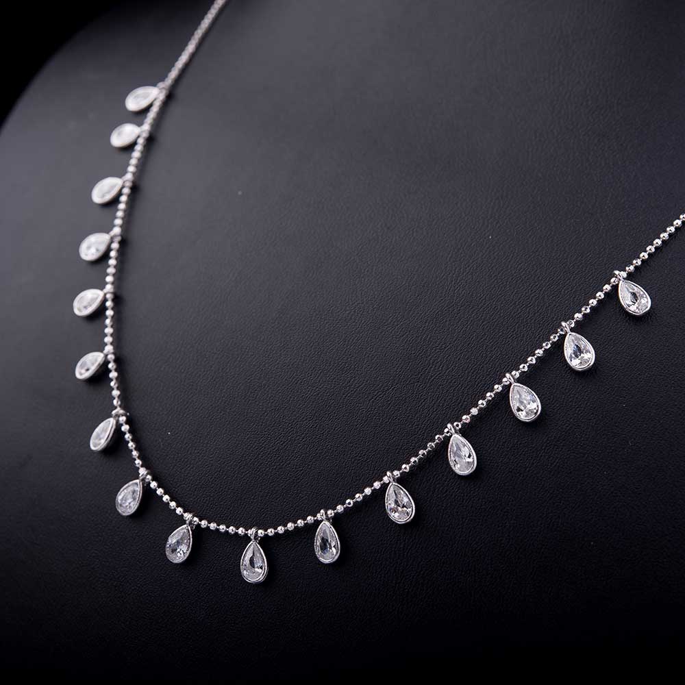 

Серебряное колье с фианитами 18276, 18276