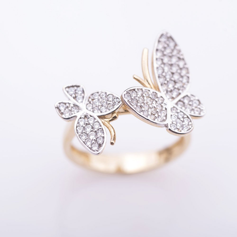 Золотое кольцо бабочка. Золотое кольцо бабочка 585. Кольцо с бабочкой золотое. Красивые кольца с бабочками. Кол ЦО бабочка золотое кольцо с фианитами.