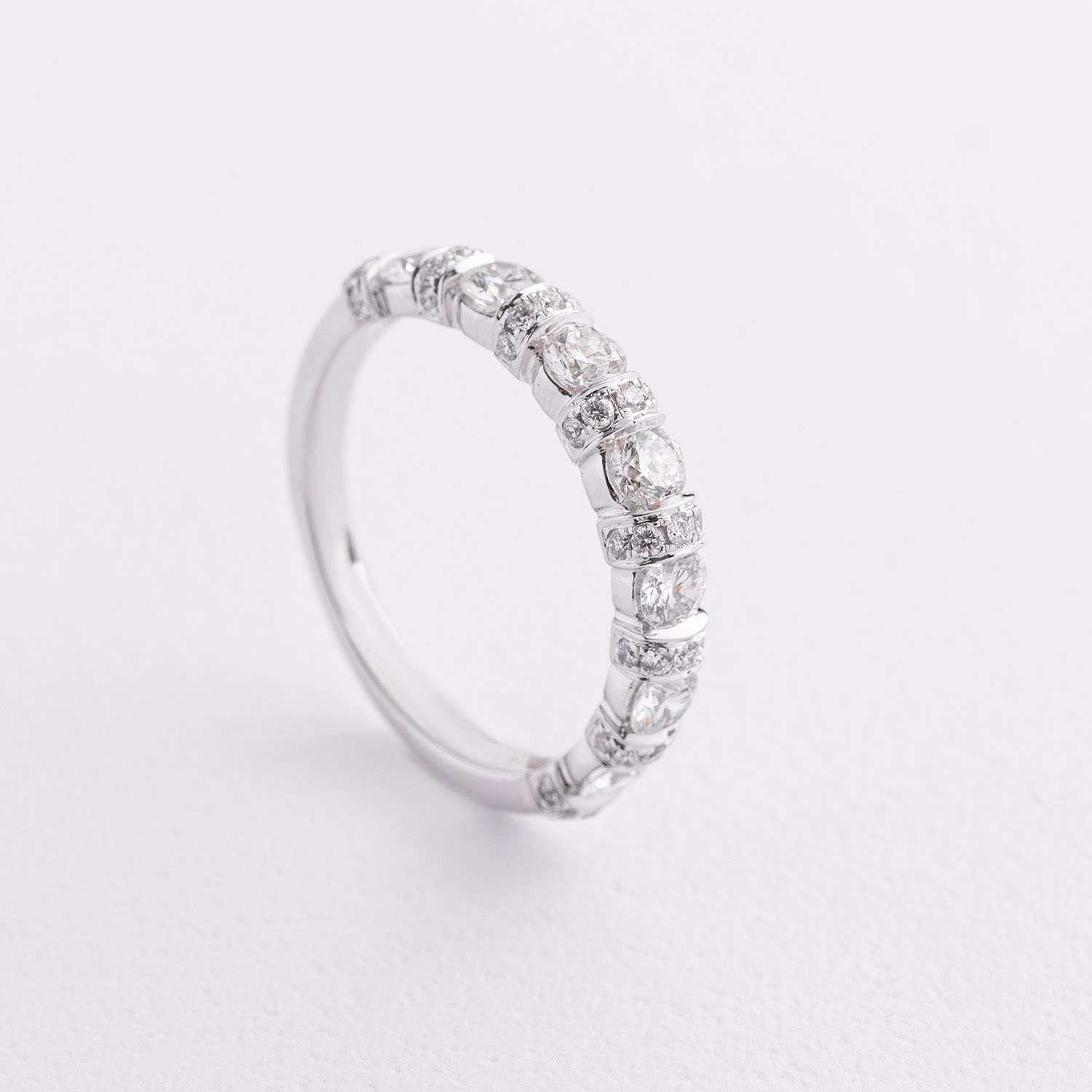 

Золота каблучка з діамантами кб0642lg