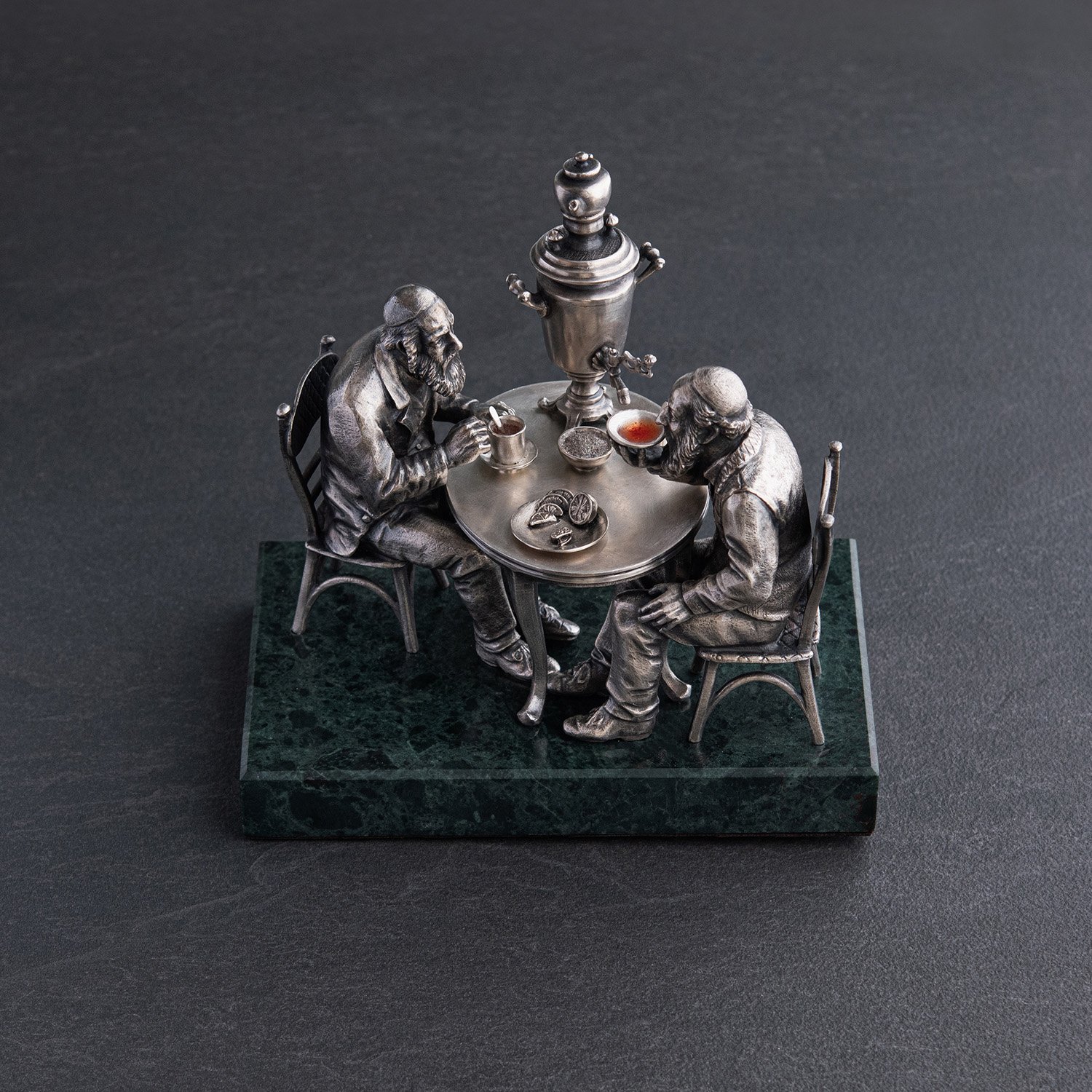 

Серебряная фигура ручной работы "Чаепитие" 23169, 23169