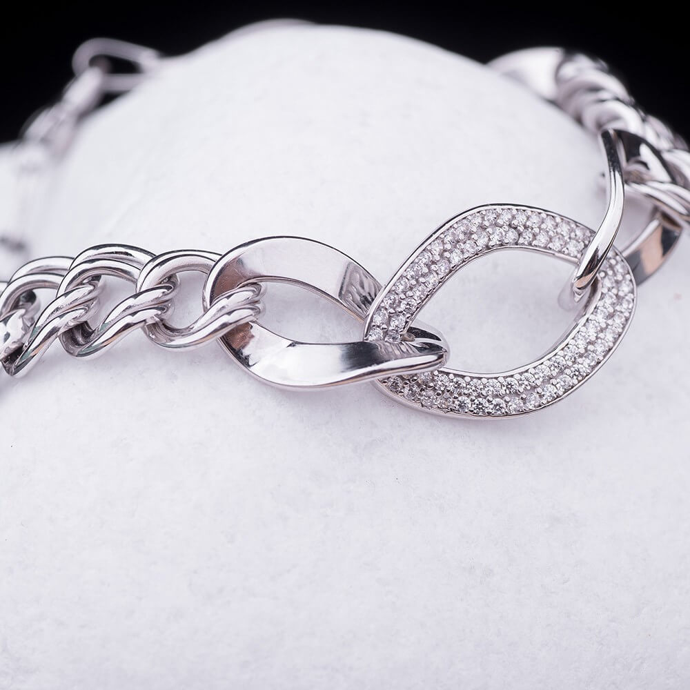 браслет гвоздик 585 золотой. браслет белый металл. браслет картье из белого золота. браслет широкий металл 2022. браслеты белое золото с бриллиантами 585 пробы.