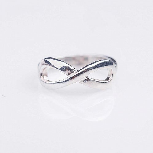 Серебряное кольцо Бесконечность от ювелирного магазина Оникс