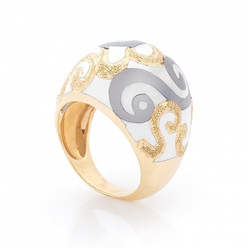 Золотое кольцо с белой эмалью от ювелирного магазина Оникс