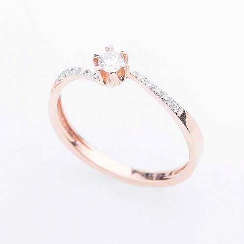 Золотое кольцо с бриллиантами 4 от ювелирного магазина Оникс