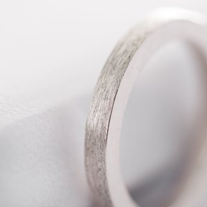 Срібний перстень з надписом yourloveisall - Онікс