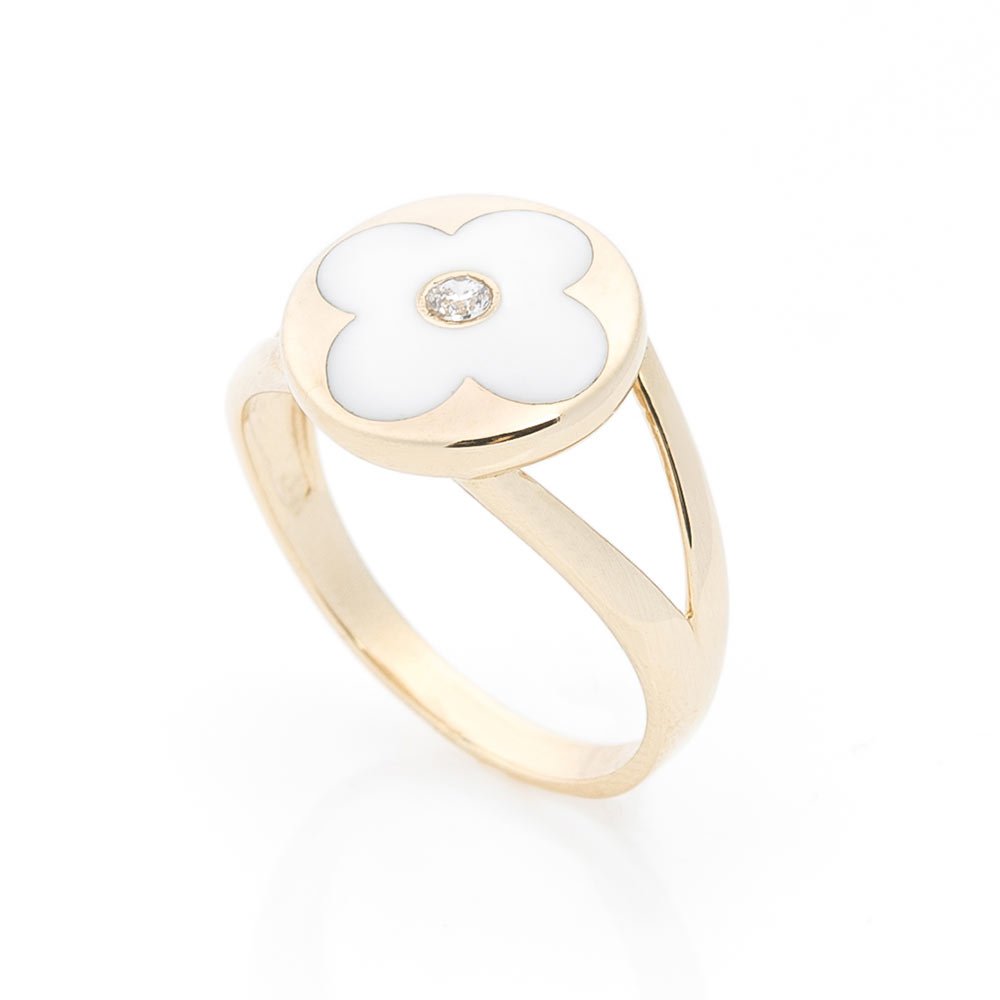 Золотое кольцо Клевер с фианитом и белой эмалью от ювелирного магазина Оникс