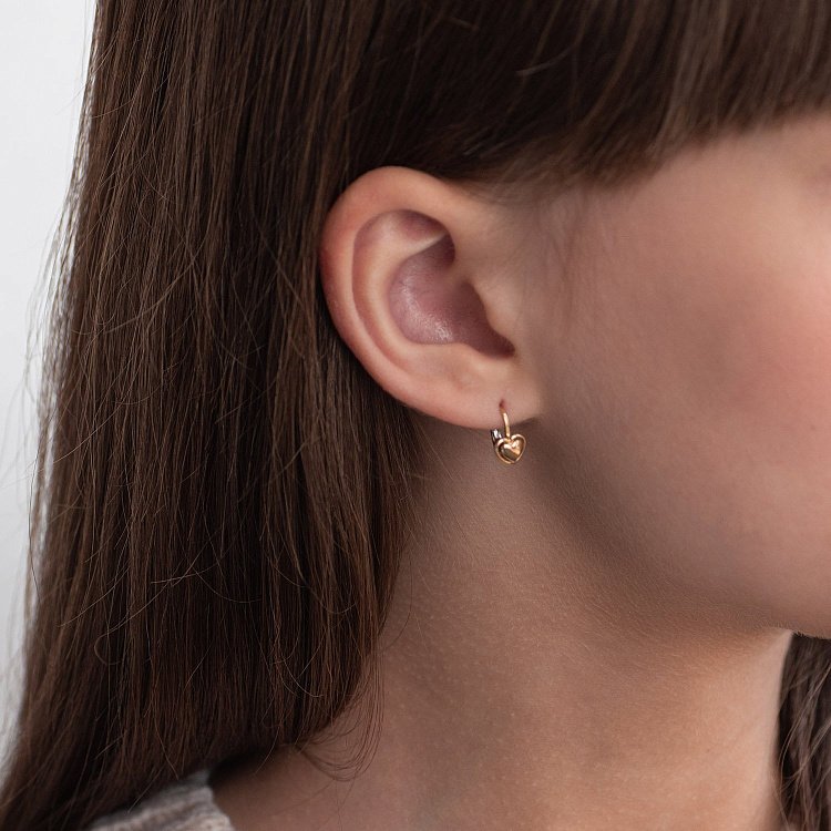 Детские золотые серьги "Сердечки" с06220 от ювелирного магазина Оникс - 2