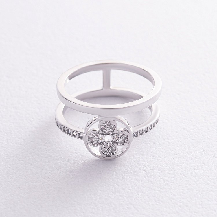 Каблучка "Конюшина" в білому золоті (фіаніти) к07442 від ювелірного магазину Онікс