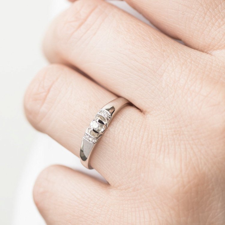 Золотое кольцо с бриллиантами кб0041 от ювелирного магазина Оникс - 5