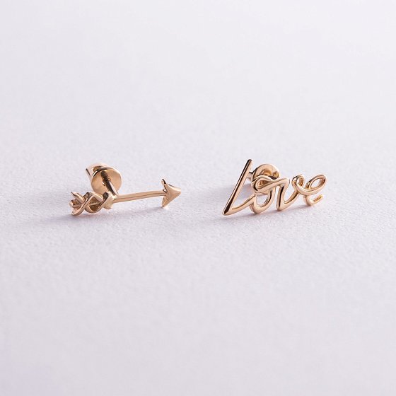 Серьги - пусеты "Love" в желтом золоте с07577 №3
