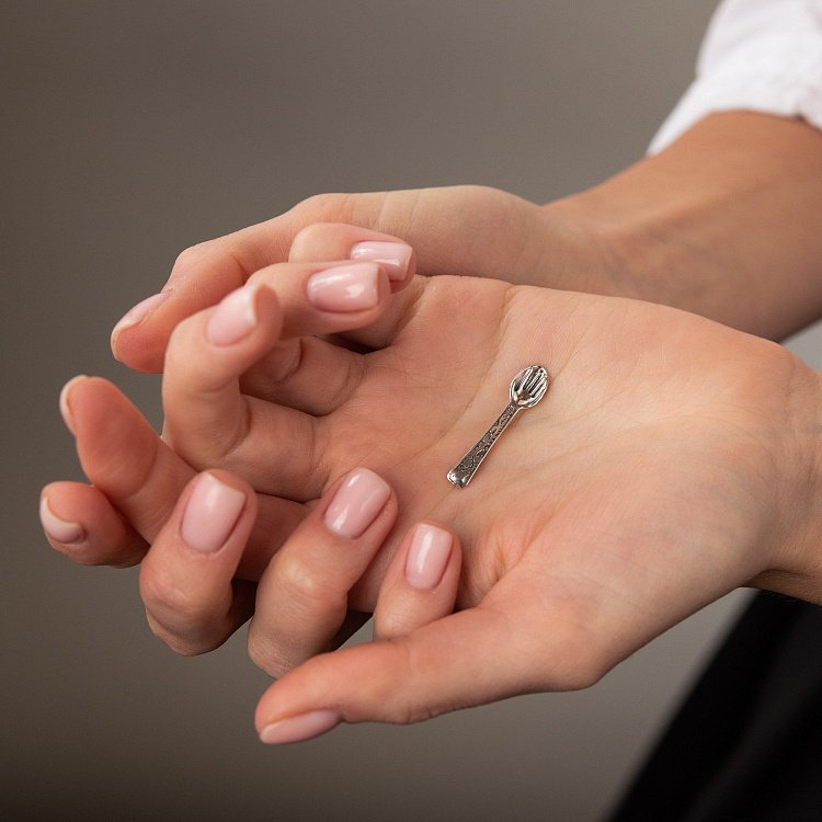 Сувенір зі срібла "Ложка - загребушка" 23474 від ювелірного магазину Онікс - 1