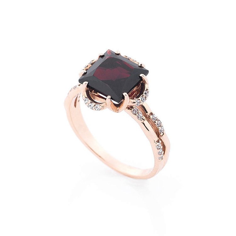 Золота каблучка з гранатом і фіанітами 14032282 від ювелірного магазину Онікс - 2