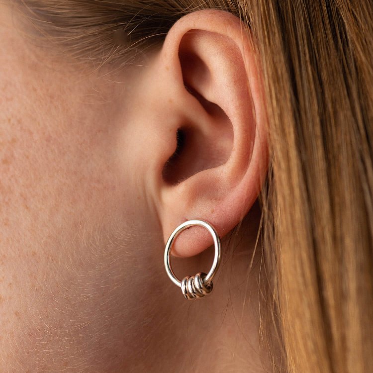 Серебряные серьги - пусеты "Интрига" 122654 от ювелирного магазина Оникс - 5