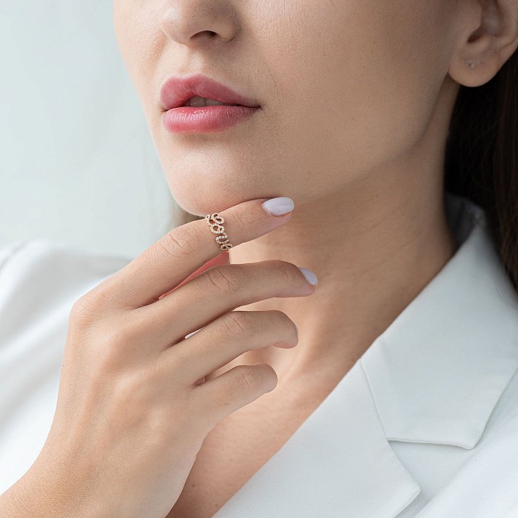 Золота каблучка "Love" з діамантами кб0063ch від ювелірного магазину Онікс - 1