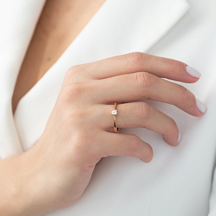 Золота заручальна каблучка з діамантом кб0154 - 3 Золота заручальна каблучка з діамантом кб0154 від ювелірного магазину Онікс - 3