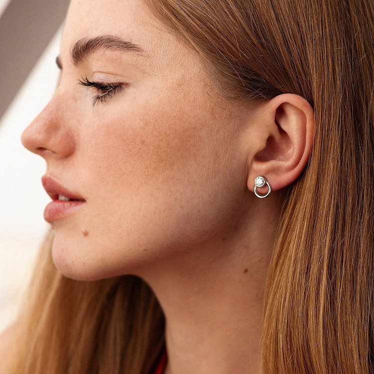 Срібні сережки - пусети "Ейпріл" з фіанітами 123278 від ювелірного магазину Онікс - 4