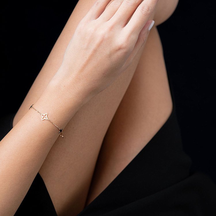 Браслет "Клевер" в красном золоте б04624 от ювелирного магазина Оникс - 1