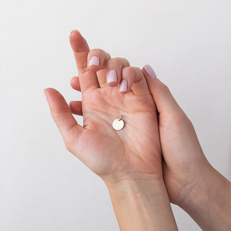 Кулон для гравировки в белом золоте (11 мм) п03604 от ювелирного магазина Оникс - 4