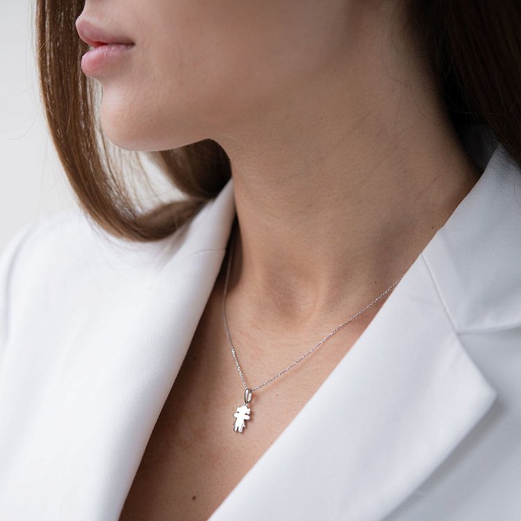 Кулон "Девочка" в белом золоте п03466 от ювелирного магазина Оникс - 1