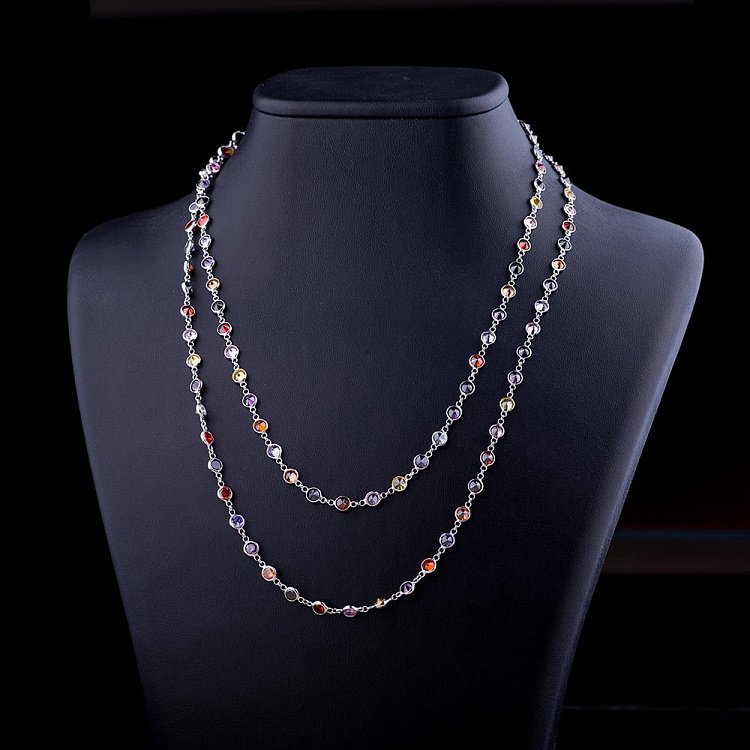 Серебряное колье с цветными фианитами 18571 Серебряное колье с цветными фианитами 18571 от ювелирного магазина Оникс