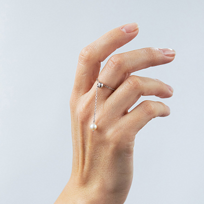 Каблучка "Перлина на ланцюжку" в білому золоті к08347 №2