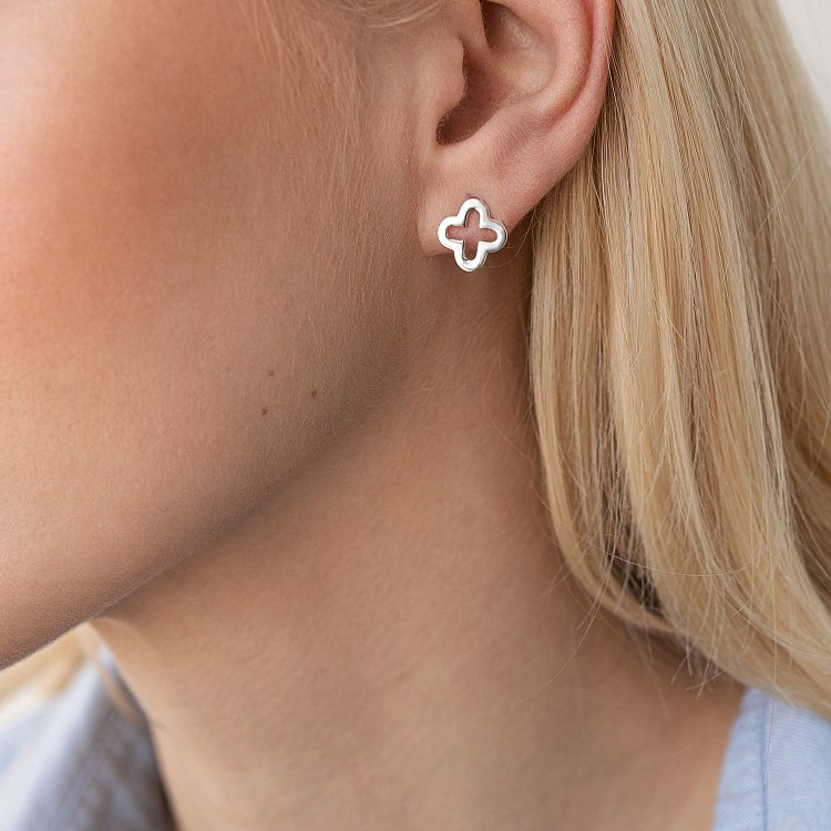 Сережки - пусети "Конюшина" в сріблі 122814 від ювелірного магазину Онікс