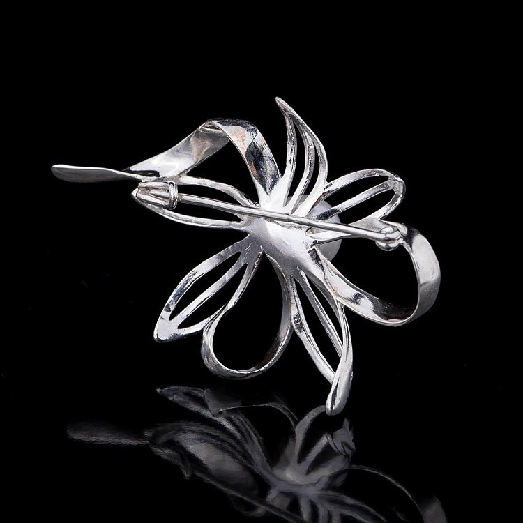 Срібна брошка (культ. прісн. перли) 16047 від ювелірного магазину Онікс - 1