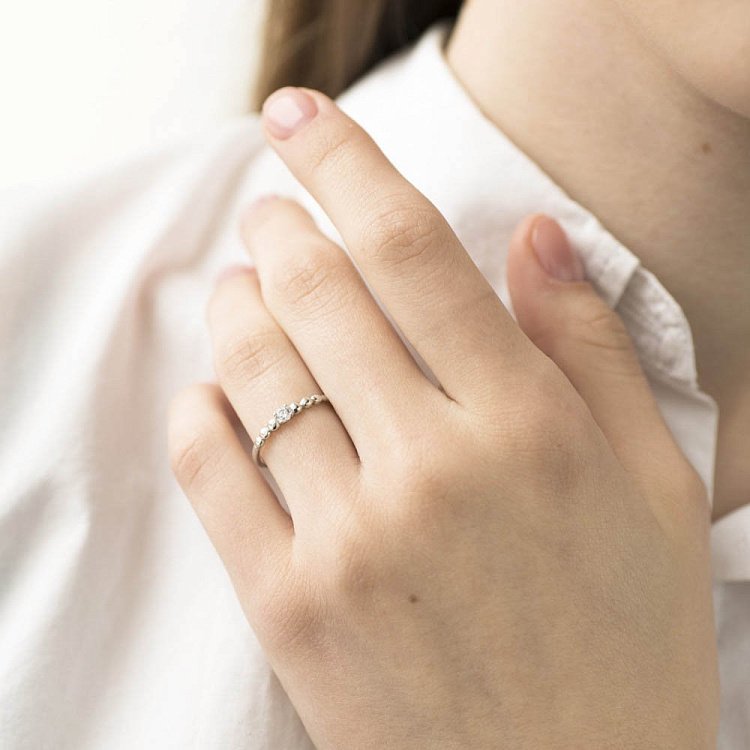 Золотое кольцо в стиле минимализм (фианит) к05982 от ювелирного магазина Оникс - 3