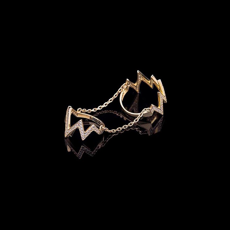 Подвійна каблучка з фіанітами з золота к04008 від ювелірного магазину Онікс - 3