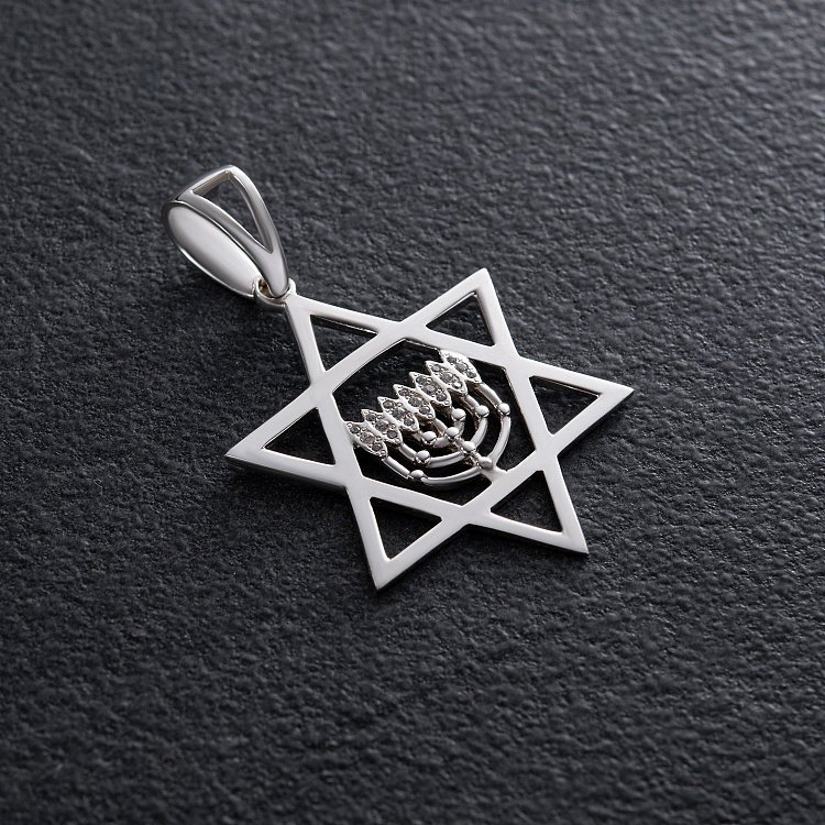 Срібний кулон "Зірка Давида" (фіаніт) 132862 від ювелірного магазину Онікс