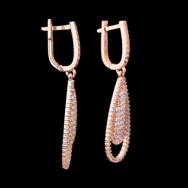 Серьги "Капельки" с фианитами с01465 от ювелирного магазина Оникс - 1