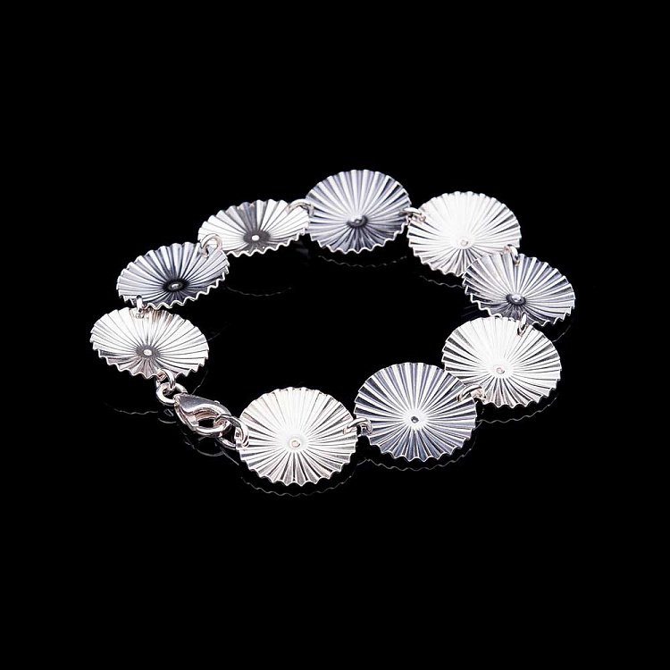 Женский серебряный браслет 14288 от ювелирного магазина Оникс