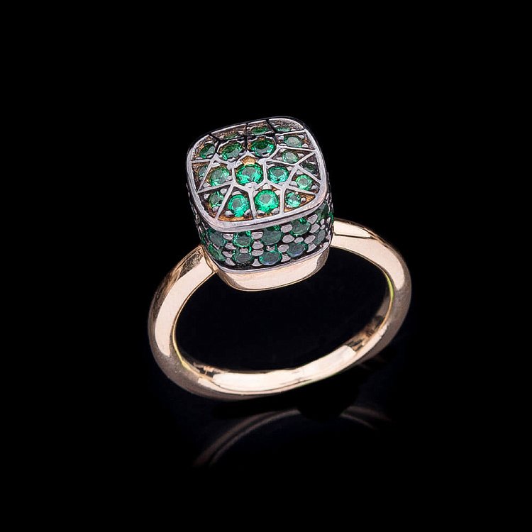 Золота каблучка з фіанітами к04342 від ювелірного магазину Онікс