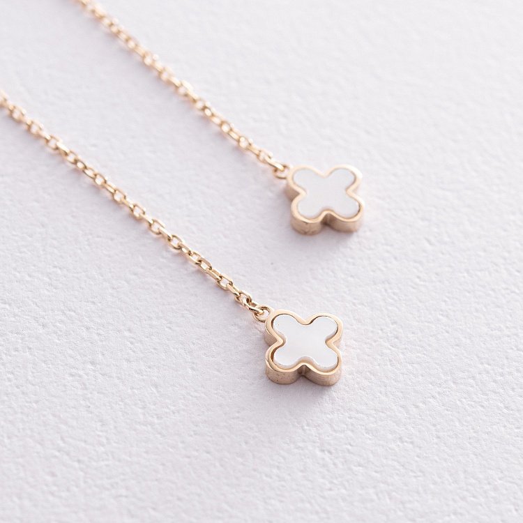 Золоті сережки - протяжки "Конюшина" з перламутром с08576 від ювелірного магазину Онікс - 4