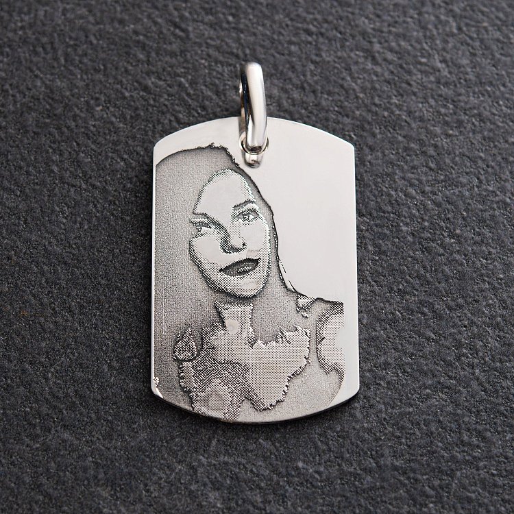 Срібний жетон "Гравіювання фото" (великий) 133350-3 від ювелірного магазину Онікс - 1