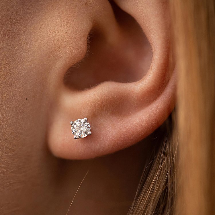 Золотые серьги - пусеты с бриллиантами 329591121 от ювелирного магазина Оникс - 1