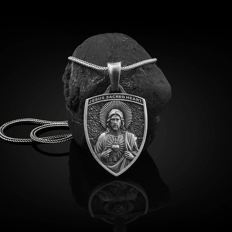 Срібний кулон "Ісус Христос Священне Серце" 133173 від ювелірного магазину Онікс