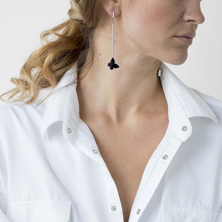 Сережки "Метелики" з оніксом с04331 від ювелірного магазину Онікс - 3