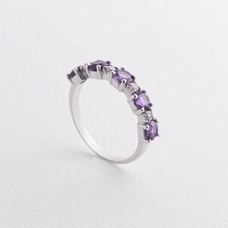 Серебряное кольцо с аметистом и фианитами 1844/1p-AMET от ювелирного магазина Оникс