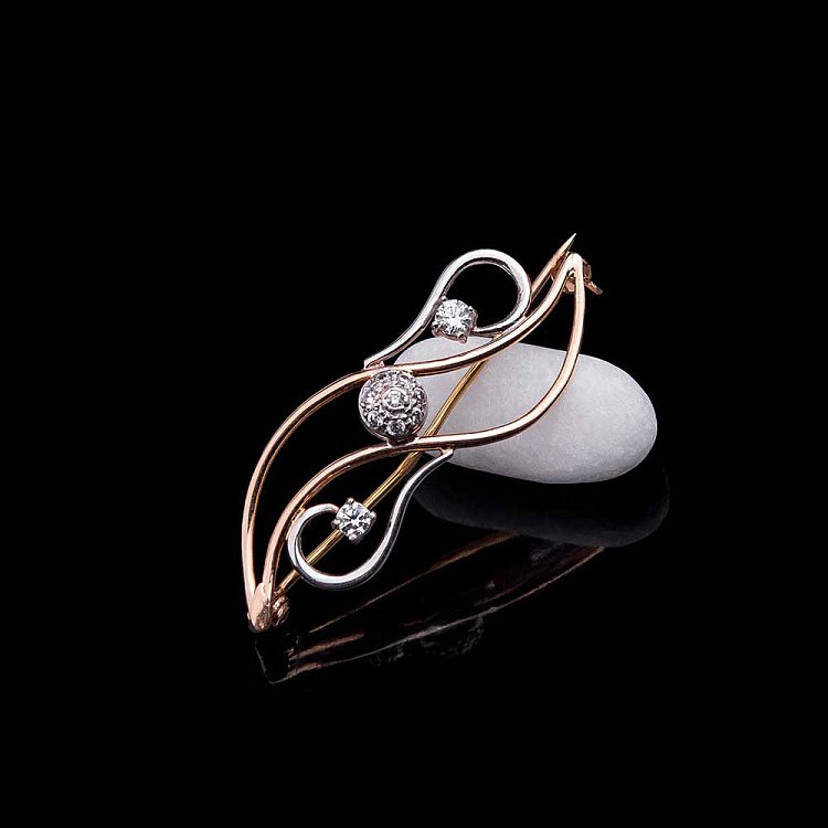 Золота брошка з фіанітами зак00091 від ювелірного магазину Онікс - 2