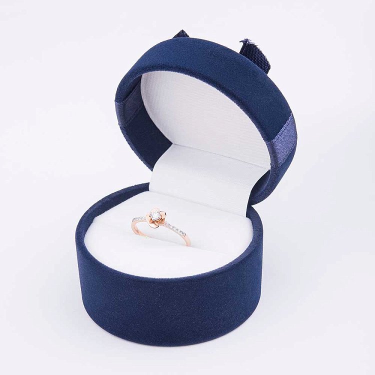 Золота каблучка з діамантами кб02901 від ювелірного магазину Онікс - 3