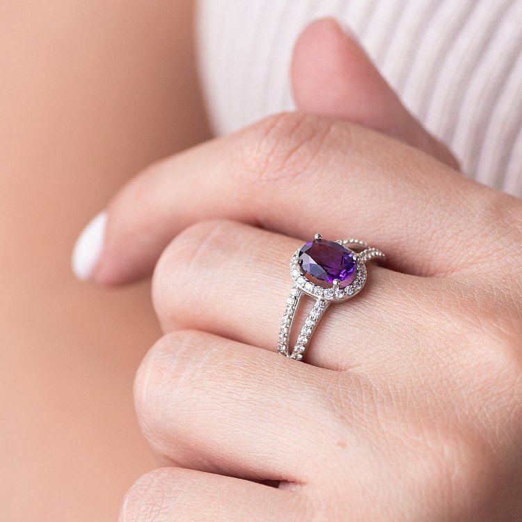 Серебряное кольцо с аметистом и фианитами 1351/1р-AMET от ювелирного магазина Оникс - 2