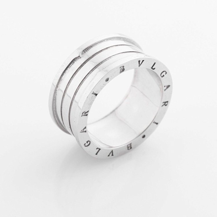 Золотое кольцо без камней к05237 от ювелирного магазина Оникс