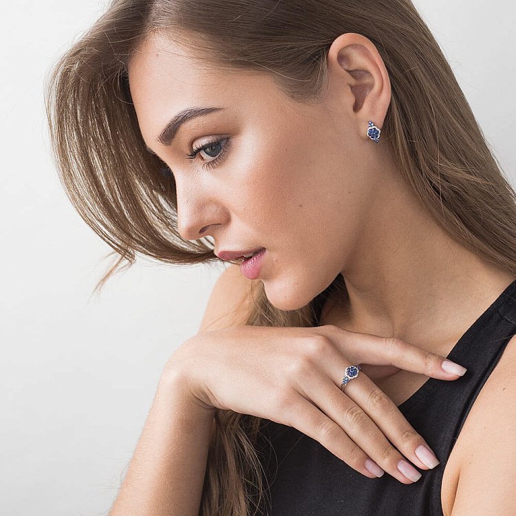 Золотое кольцо "Цветок" с сапфирами и бриллиантами кб0088gm от ювелирного магазина Оникс - 4