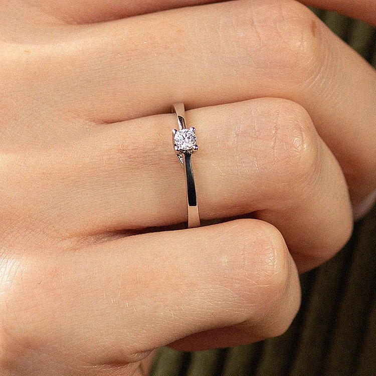 Золота заручальна каблучка з діамантом кб0155 від ювелірного магазину Онікс - 1