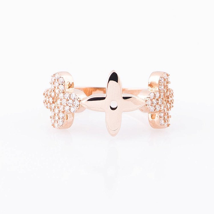 Золота каблучка "Конюшина" (фіаніти) к05196 від ювелірного магазину Онікс - 1