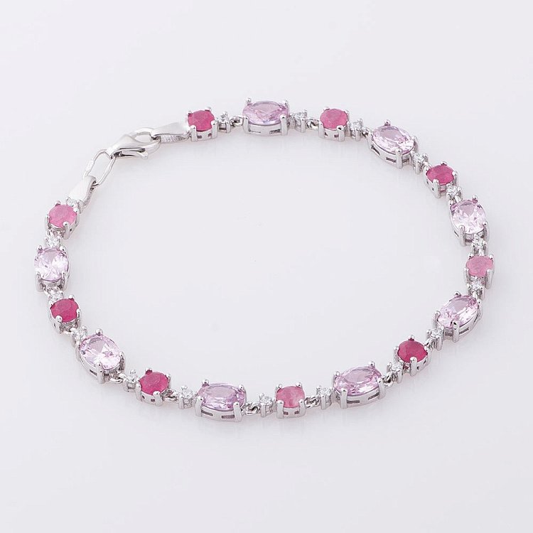 Срібний браслет з кольоровими фіанітами 141140 від ювелірного магазину Онікс