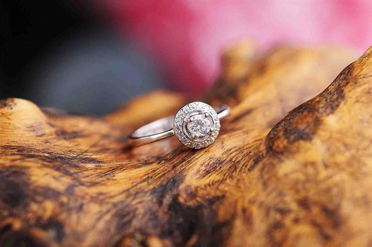 Каблучка (фіаніти, родій) 111292 - 4 Каблучка (фіаніти, родій) 111292 від ювелірного магазину Онікс - 4