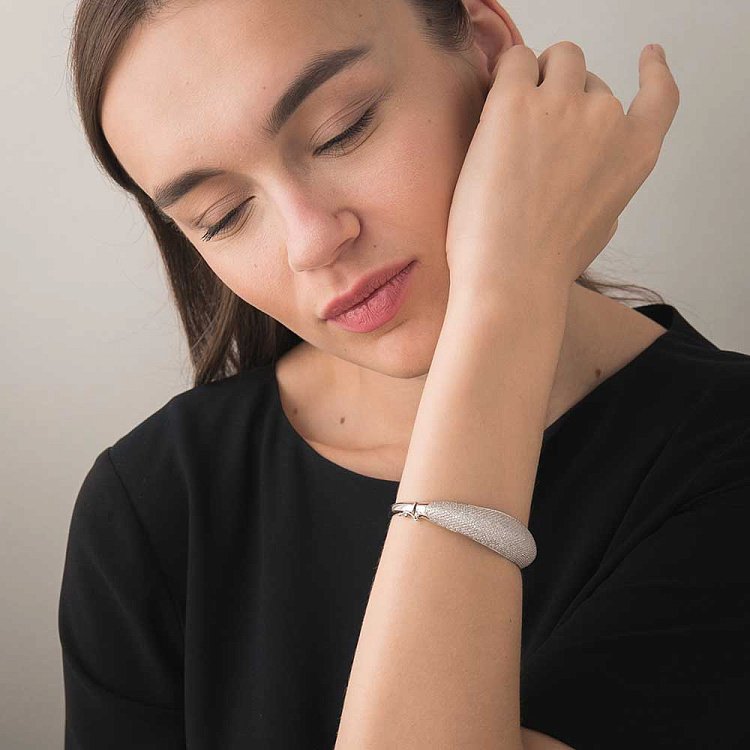 Золотий браслет з фіанітами б01672 від ювелірного магазину Онікс - 1