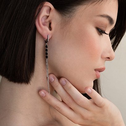 Срібні висячі сережки з чорними каменями 123080 №2